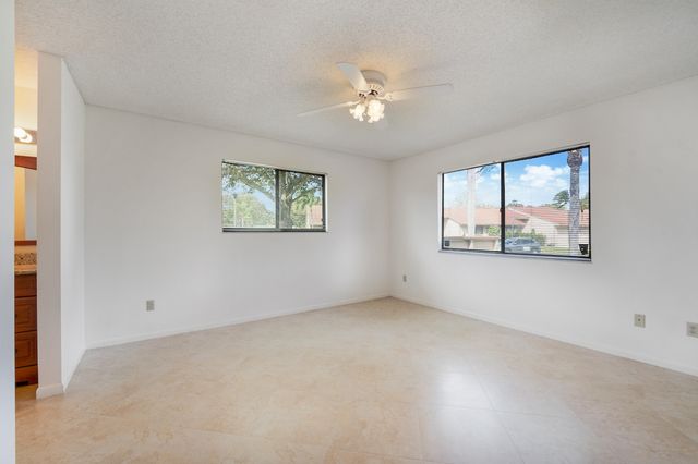 22 Walcott Drive, Boynton Beach, FL 33426