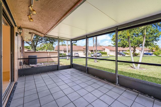 22 Walcott Drive, Boynton Beach, FL 33426