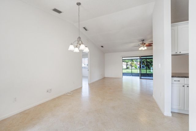 22 Walcott Drive, Boynton Beach, FL 33426