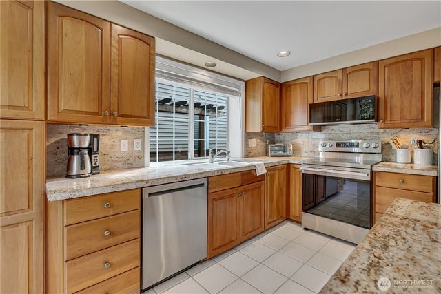 8313 61st Street Ct W, University Place, WA 98467