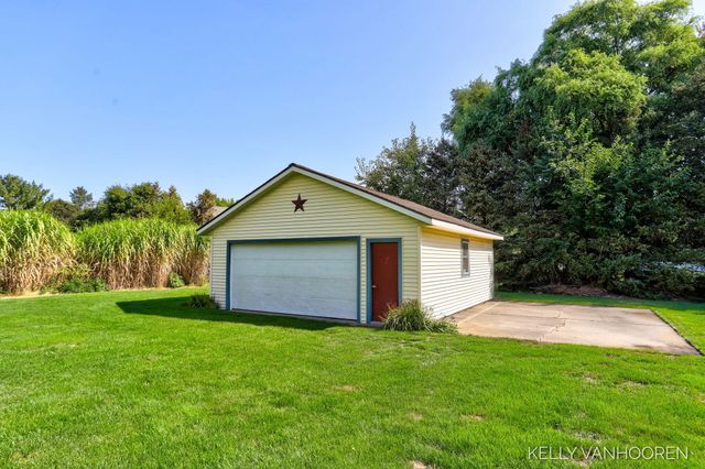 6458 Pleasant Valley Drive SW, Byron Center, MI 49315