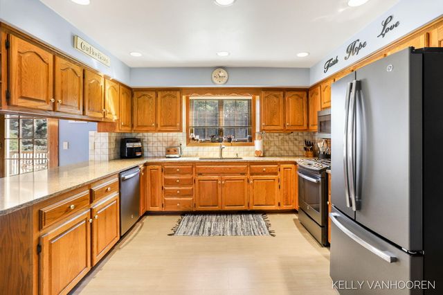 6458 Pleasant Valley Drive SW, Byron Center, MI 49315