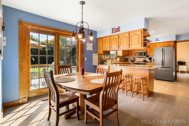 6458 Pleasant Valley Drive SW, Byron Center, MI 49315