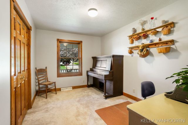 6458 Pleasant Valley Drive SW, Byron Center, MI 49315