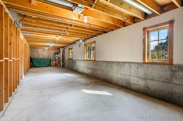 6458 Pleasant Valley Drive SW, Byron Center, MI 49315