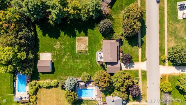 6458 Pleasant Valley Drive SW, Byron Center, MI 49315