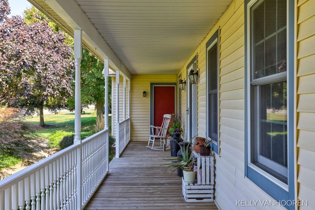 6458 Pleasant Valley Drive SW, Byron Center, MI 49315