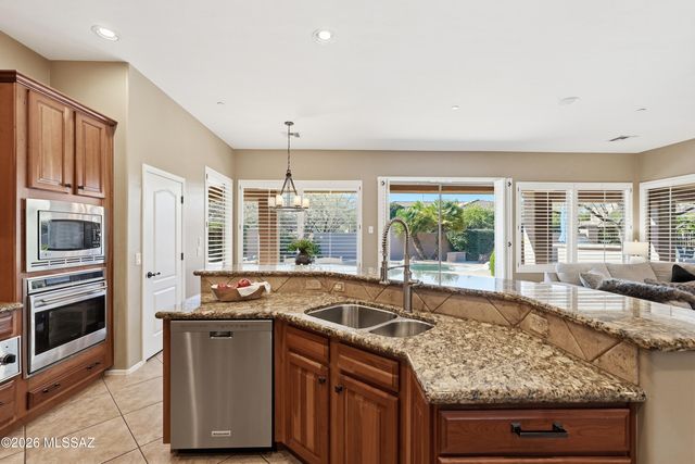 13805 N Keystone Springs Drive, Oro Valley, AZ 85755