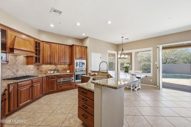 13805 N Keystone Springs Drive, Oro Valley, AZ 85755