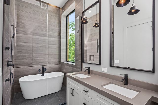 6556 S Minerva Avenue 4N, Chicago, IL 60637