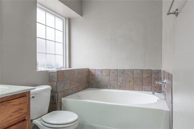 8016 Breezewood Drive, Oklahoma City, OK 73135