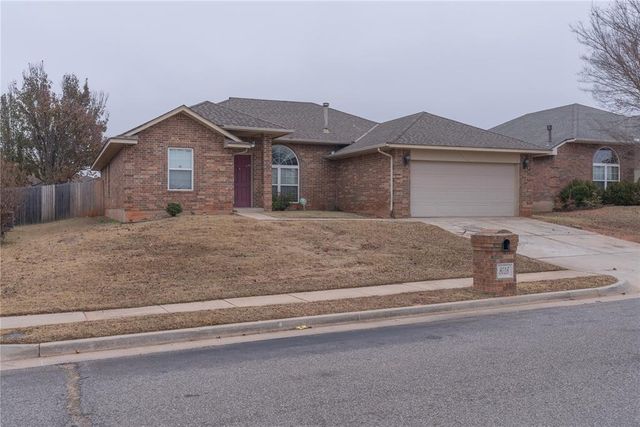 8016 Breezewood Drive, Oklahoma City, OK 73135