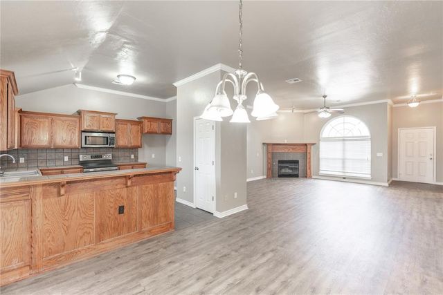 8016 Breezewood Drive, Oklahoma City, OK 73135