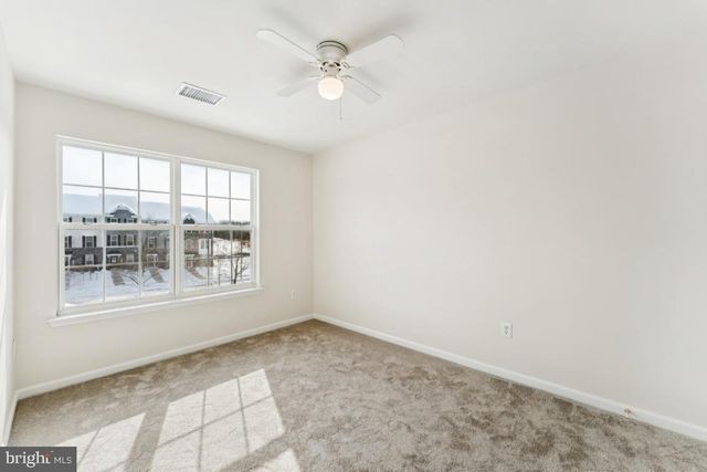 8406 HAMLIN ST, Lanham, MD 20706