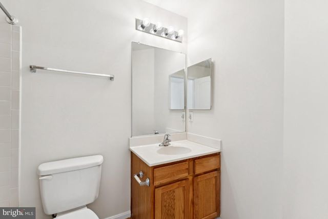 8406 HAMLIN ST, Lanham, MD 20706