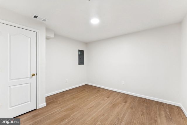 8406 HAMLIN ST, Lanham, MD 20706