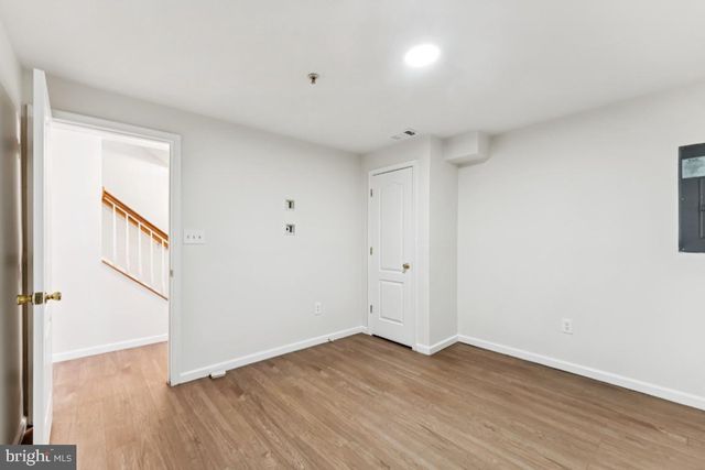 8406 HAMLIN ST, Lanham, MD 20706