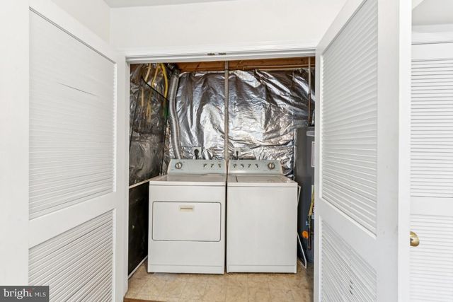 8406 HAMLIN ST, Lanham, MD 20706