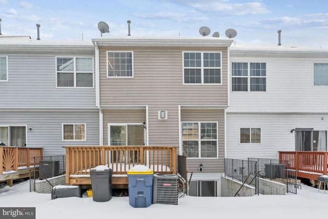 8406 HAMLIN ST, Lanham, MD 20706