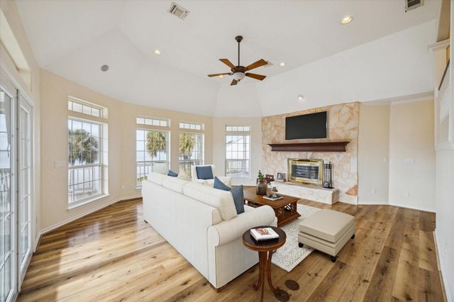 22621 Bay Point Drive, Galveston, TX 77554