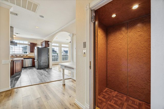 22621 Bay Point Drive, Galveston, TX 77554