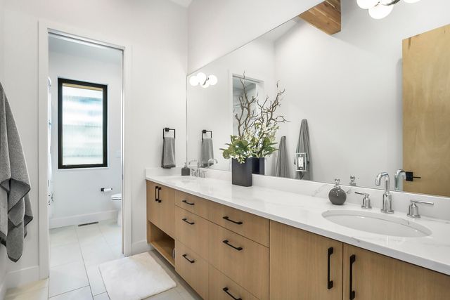 3112 NW Blodgett Way, Bend, OR 97703