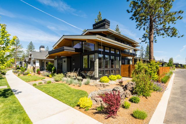 3112 NW Blodgett Way, Bend, OR 97703