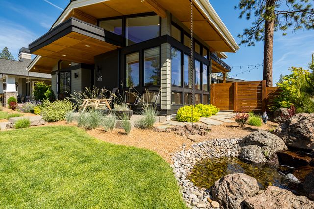 3112 NW Blodgett Way, Bend, OR 97703