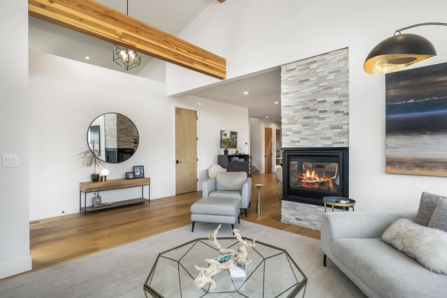 3112 NW Blodgett Way, Bend, OR 97703