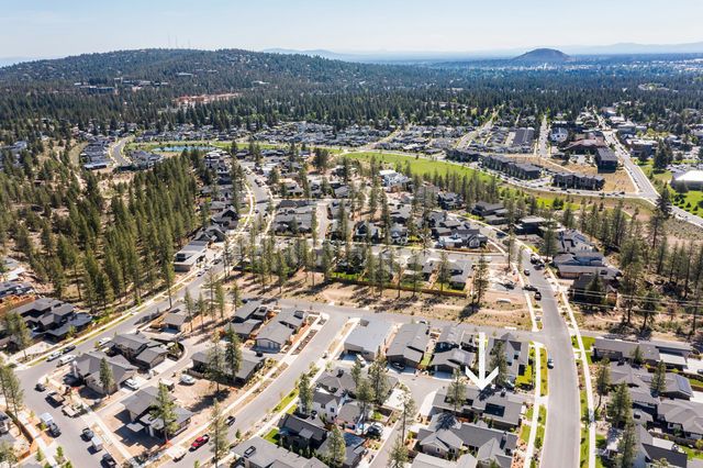 3112 NW Blodgett Way, Bend, OR 97703