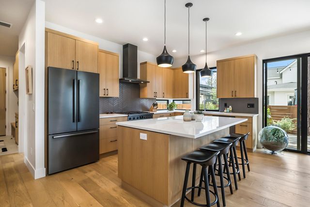 3112 NW Blodgett Way, Bend, OR 97703