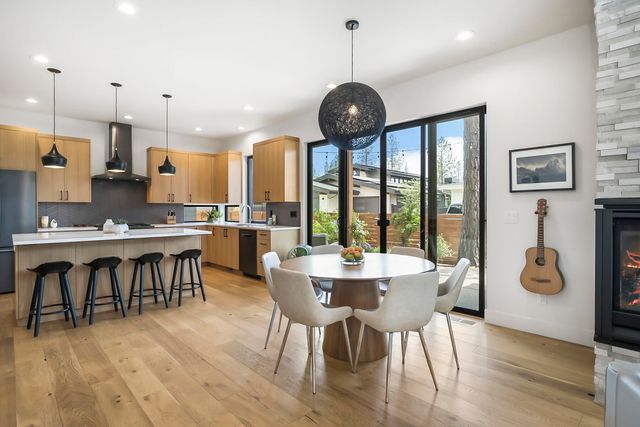 3112 NW Blodgett Way, Bend, OR 97703