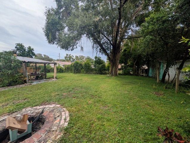 2007 E RAMPART STREET, Tampa, FL 33604