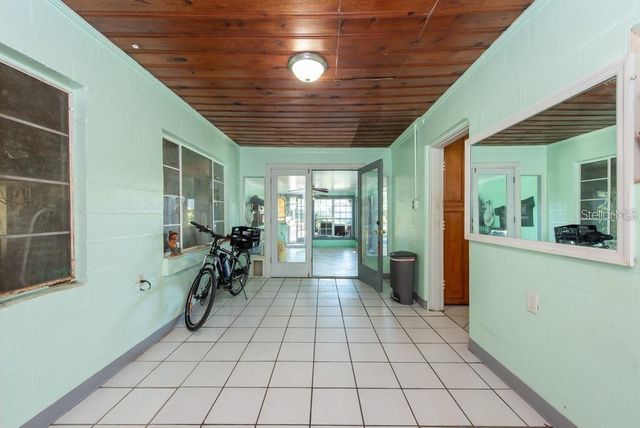 2007 E RAMPART STREET, Tampa, FL 33604