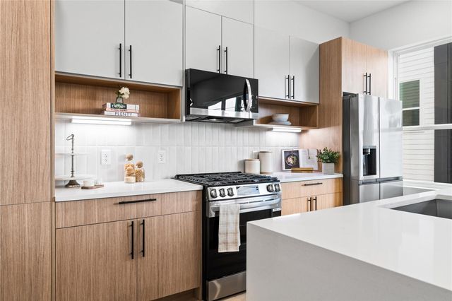 2948 Pitzlin Street, Houston, TX 77023