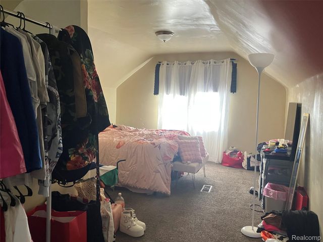 19780 Barlow Street, Detroit, MI 48205