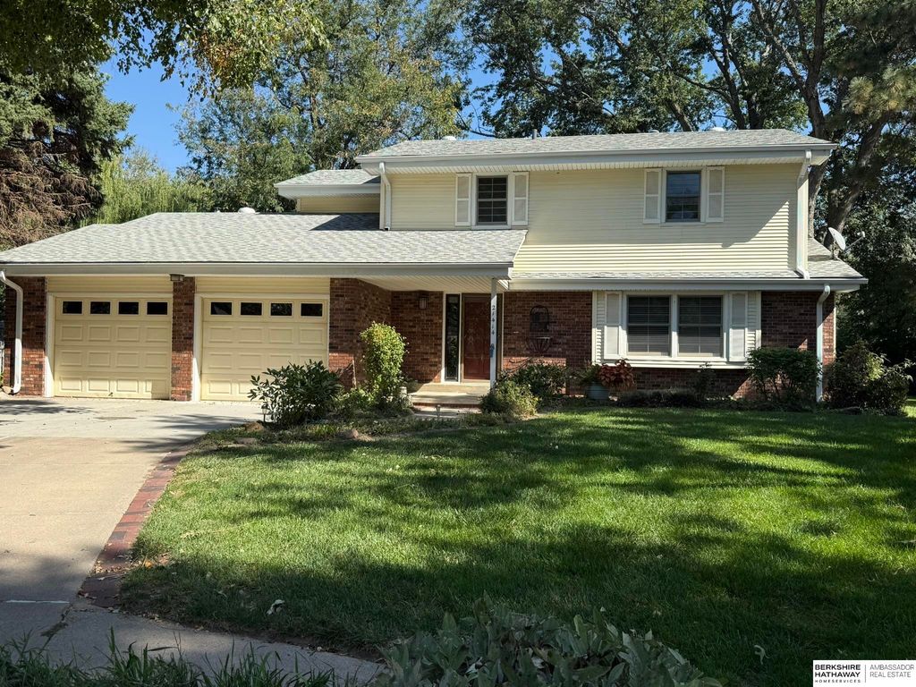 21414 Shamrock Circle, Omaha, NE 68022