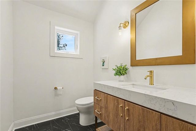 107 E Santa Fe Trail, Kansas City, MO 64145