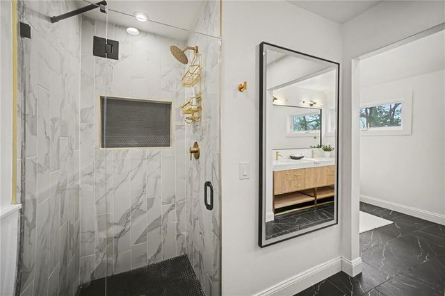 107 E Santa Fe Trail, Kansas City, MO 64145