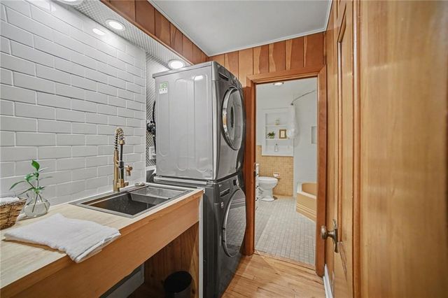 107 E Santa Fe Trail, Kansas City, MO 64145