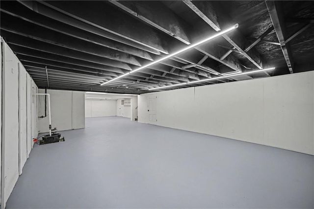 107 E Santa Fe Trail, Kansas City, MO 64145