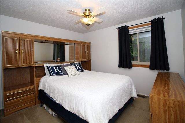 2883 Amy Drive, South Park, PA 15129