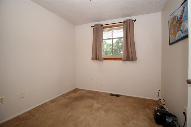 2883 Amy Drive, South Park, PA 15129