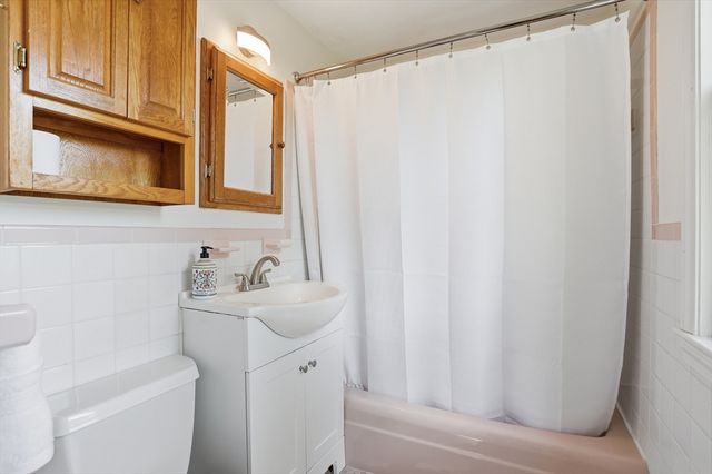 39 Ethan Allen Dr., Acton, MA 01720