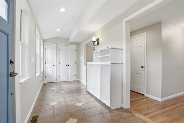 39 Ethan Allen Dr., Acton, MA 01720