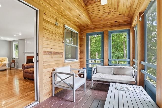 39 Ethan Allen Dr., Acton, MA 01720