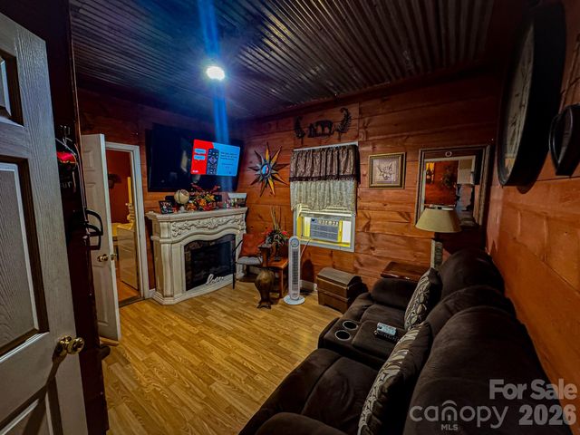 416 E Washington Avenue, Bessemer City, NC 28016