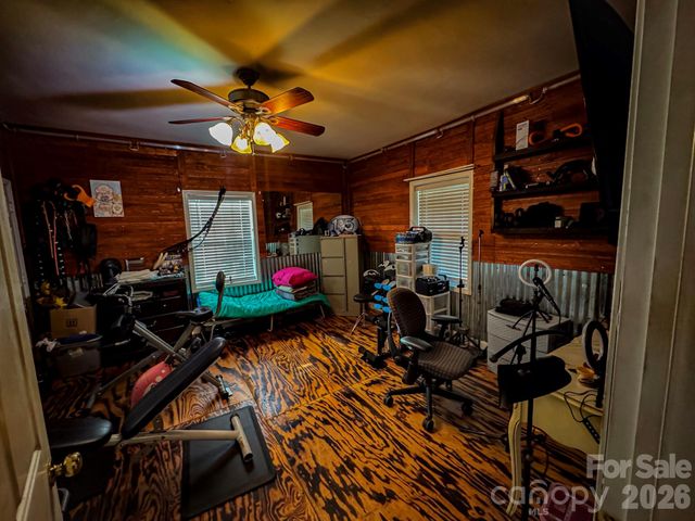 416 E Washington Avenue, Bessemer City, NC 28016