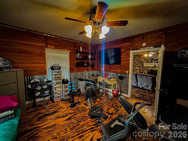 416 E Washington Avenue, Bessemer City, NC 28016