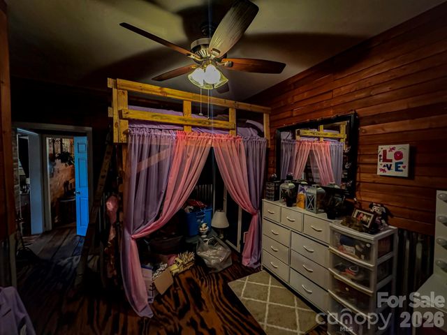 416 E Washington Avenue, Bessemer City, NC 28016